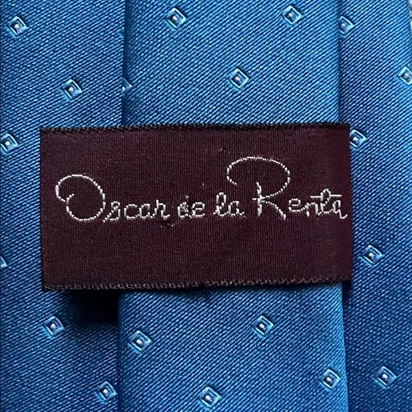 Oscar de la Renta Silk Tie Blue Teal Geometric Pattern Classic Designer Necktie - Picture 2 of 5